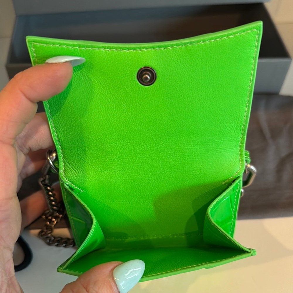 Balenciaga croc embossed Leather Minaudiere with chain - Picture 7 of 7